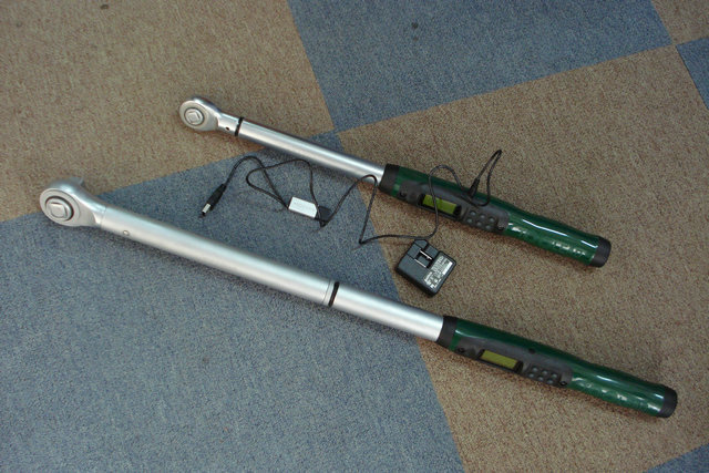 電子測(cè)力矩扳手
